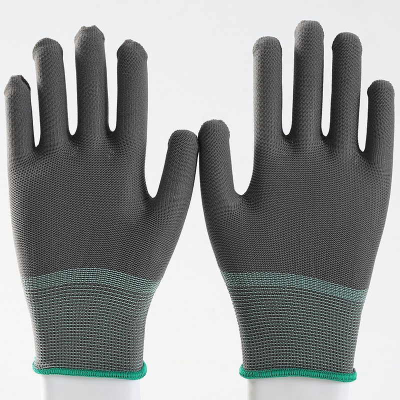 Gray polyester gloves