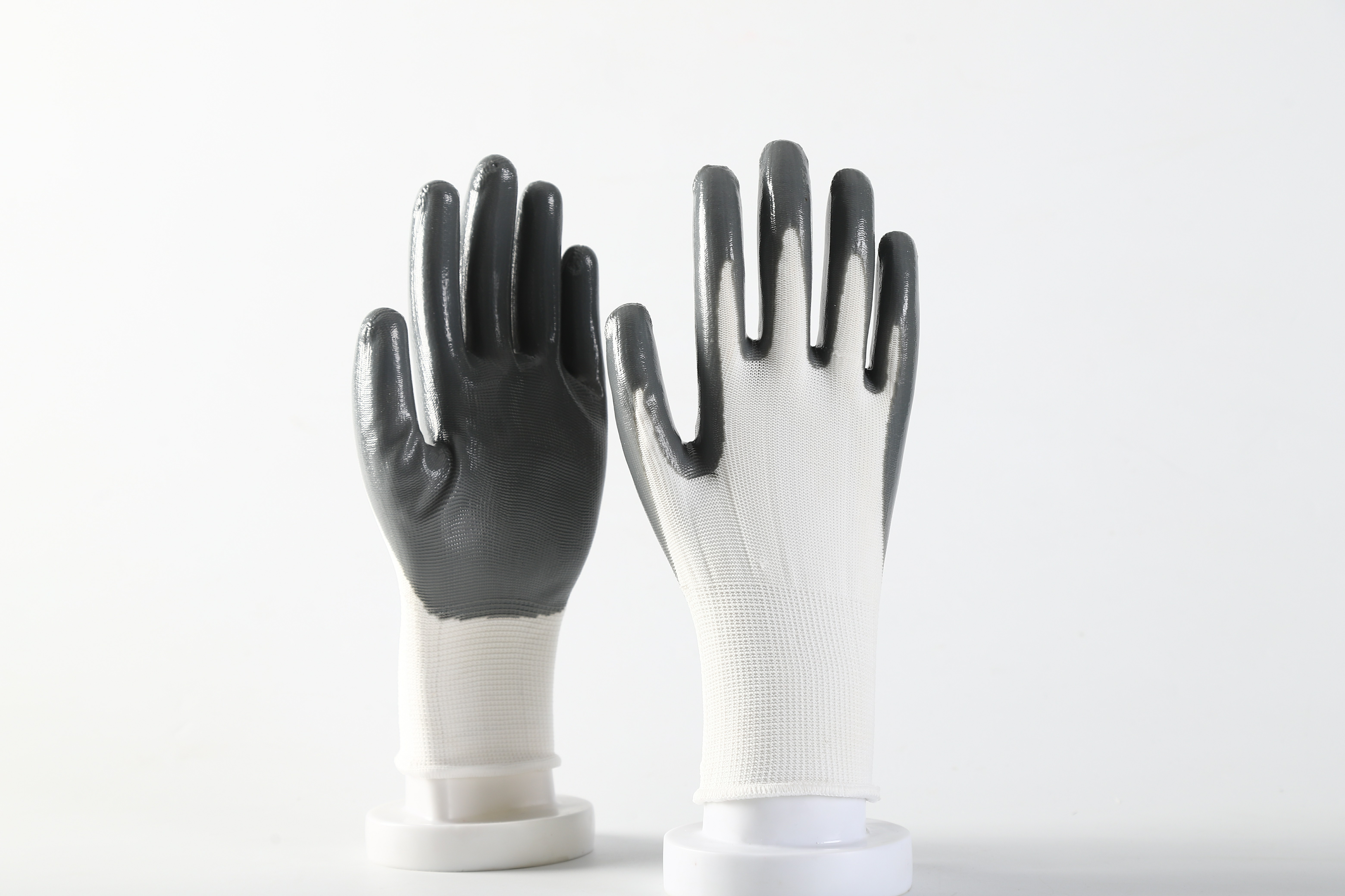 Factory Outlet Nitrile Coated Polyester Gloves anti-slip work glove