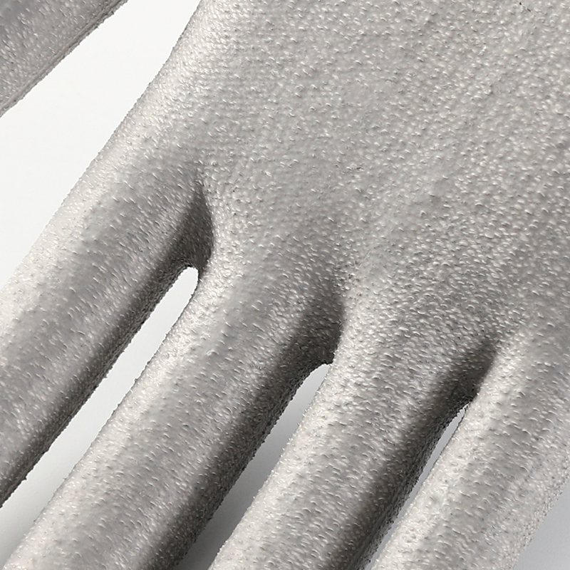 Auti cut gloves with grey pu coated