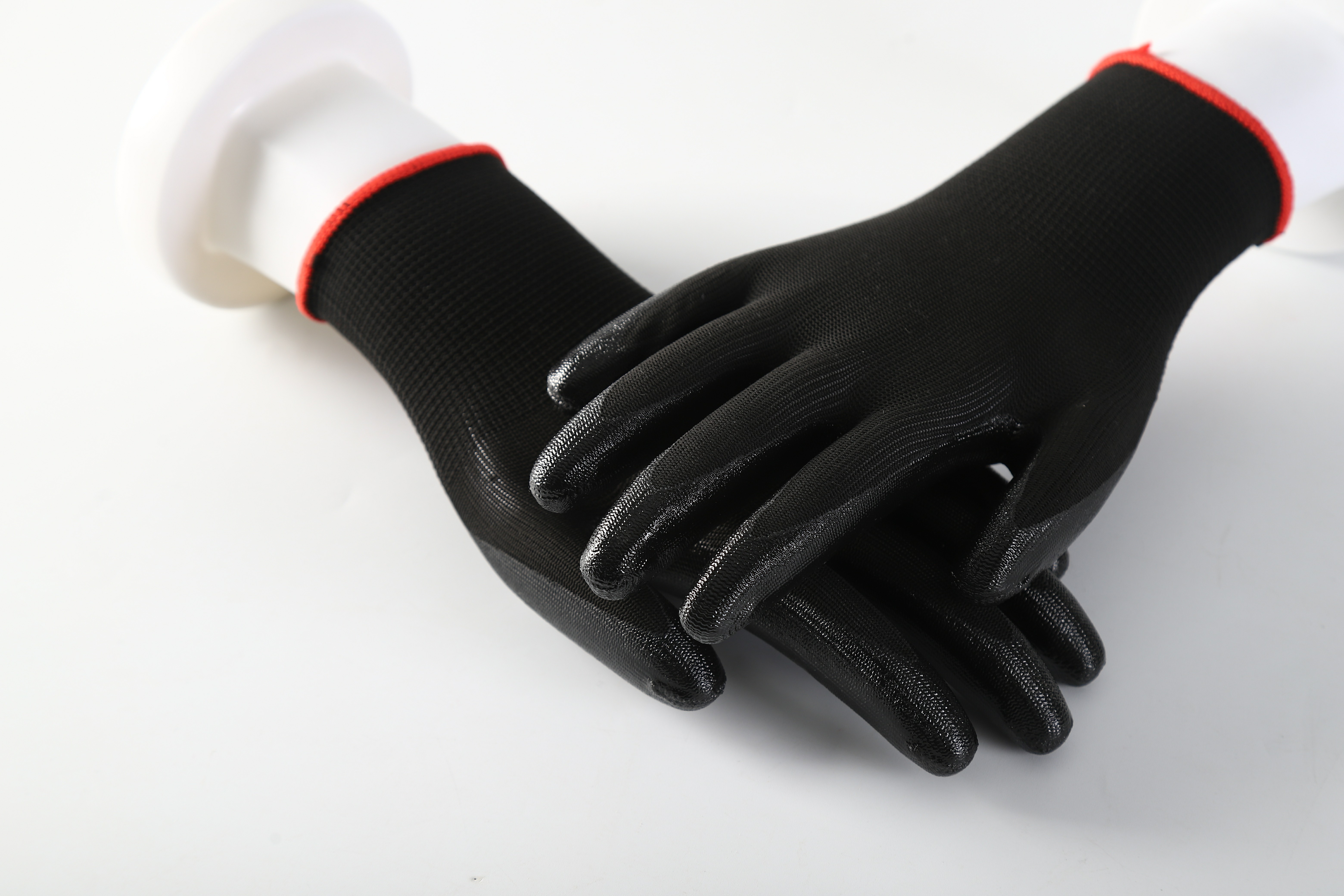 13 Gauge polyester nitrile coated anti-slip safety gloves general purpose CE certificate